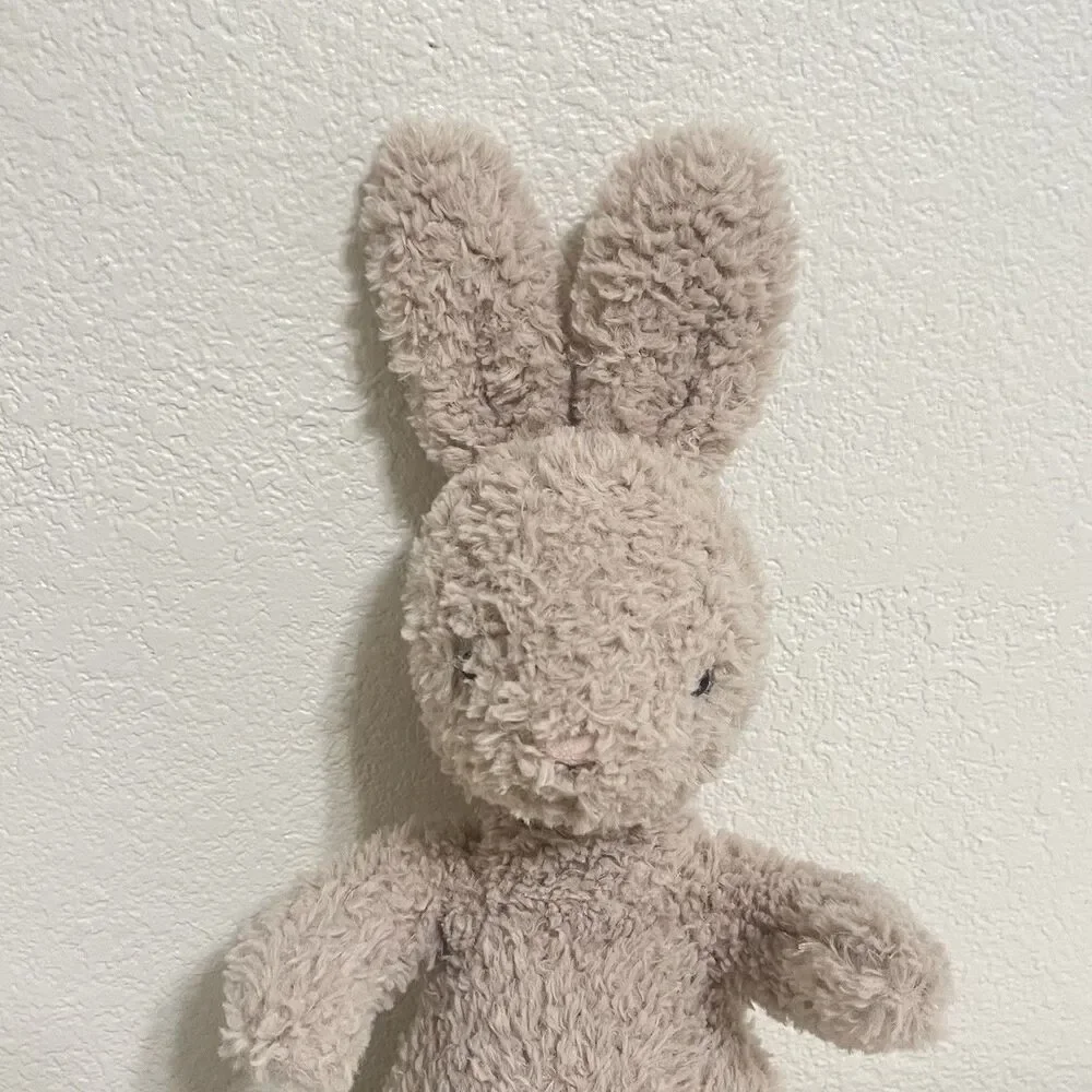 Jellycat huddles bunny